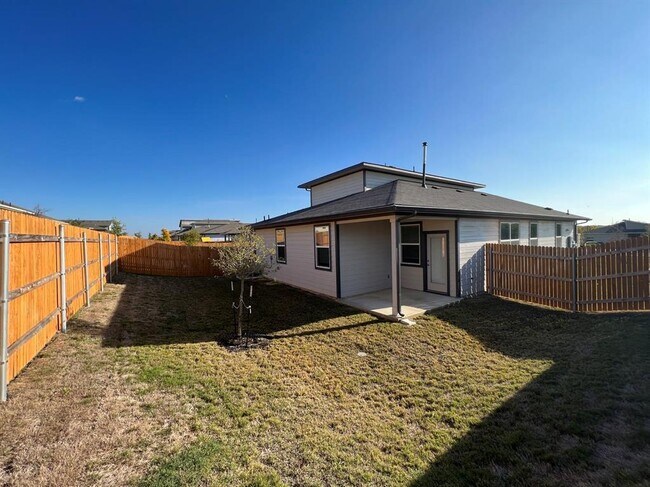 Building Photo - 2900 Egan Dr