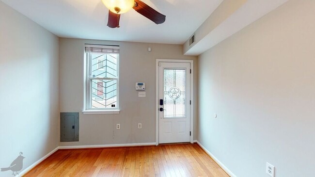 Building Photo - 404 Richardson Pl NW