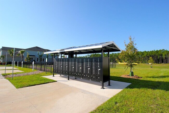 Building Photo - 121 Redbud Rd