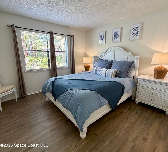 Building Photo - 225 S Tropical Trail