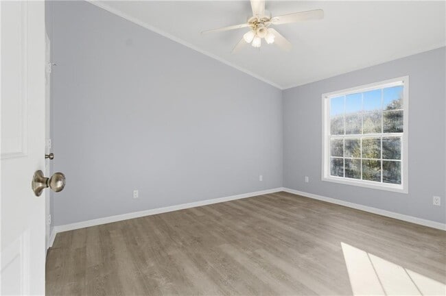 Building Photo - 5320 Long Branch Rd