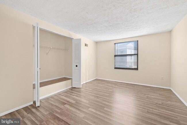 Building Photo - 26008 Brigadier Pl