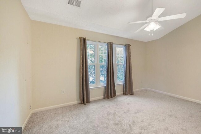 Building Photo - 46525 Hollymead Pl