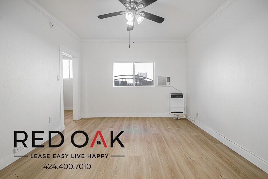 Building Photo - 4348 Lockwood Ave