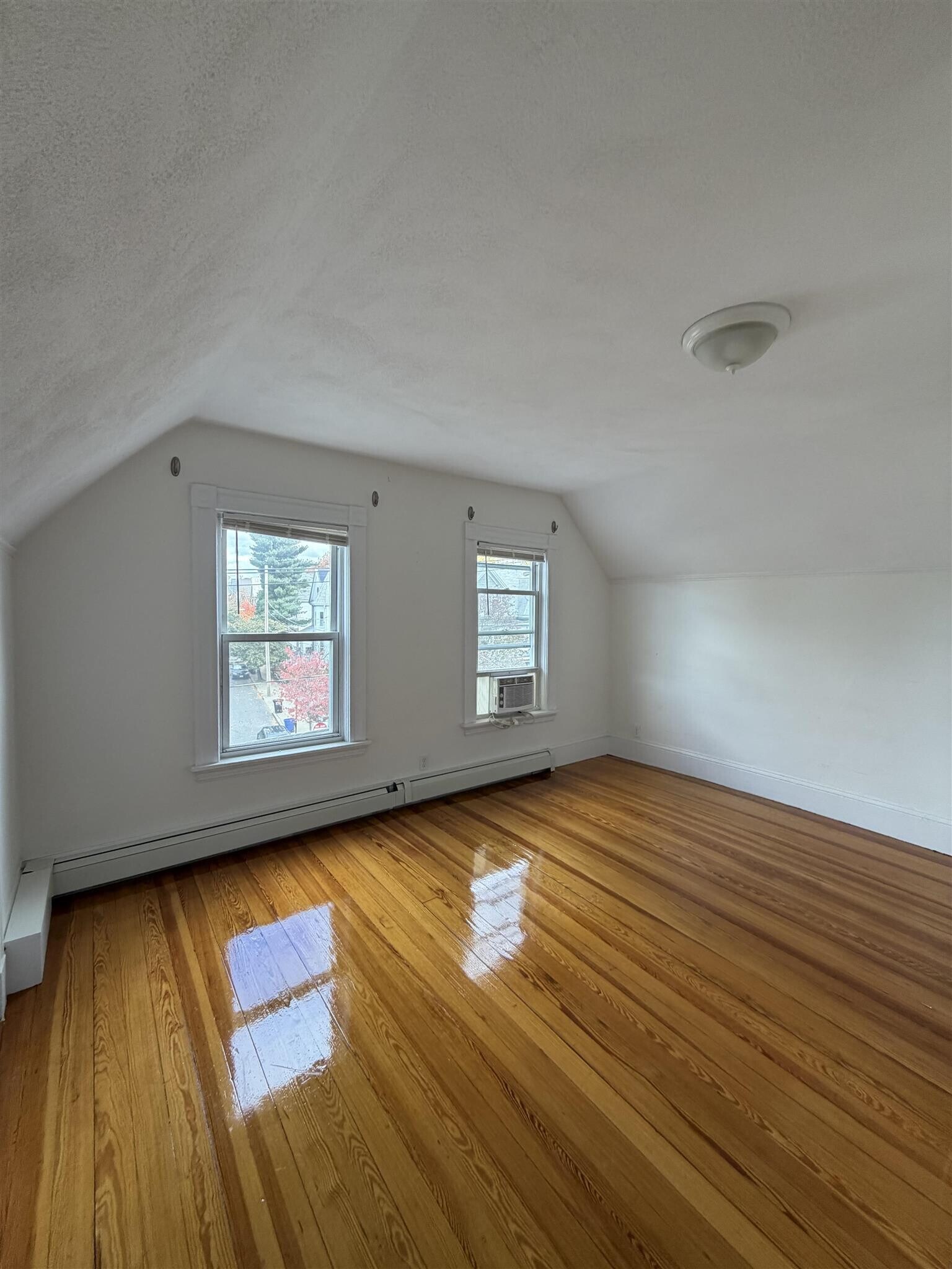 Building Photo - 94 Morrison Ave