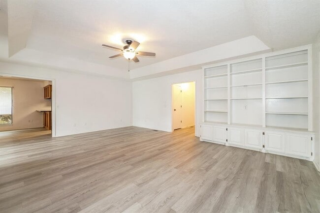 Building Photo - 305 Grand Fork Rd