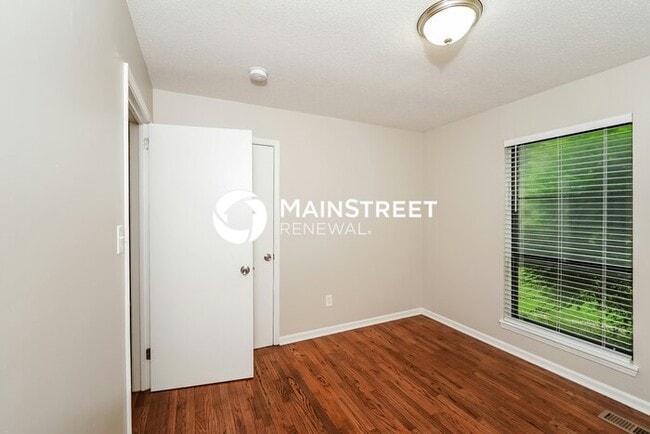 Building Photo - 3 Bedroom Pet-Friendly Home in pinson, AL with Main Street Renewal
