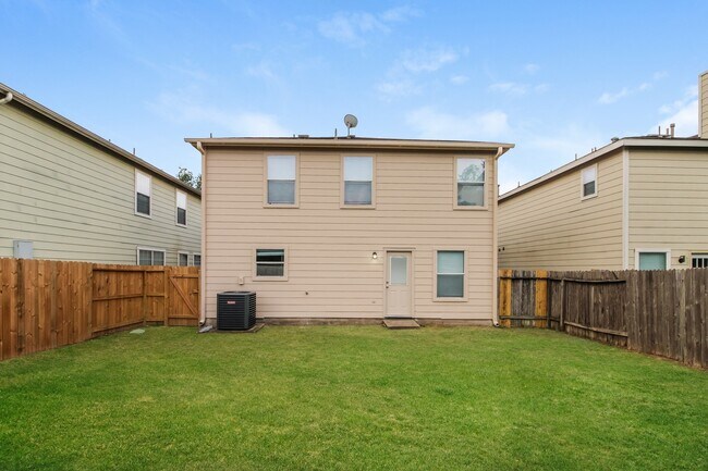 Building Photo - 439 Remington Park Ct