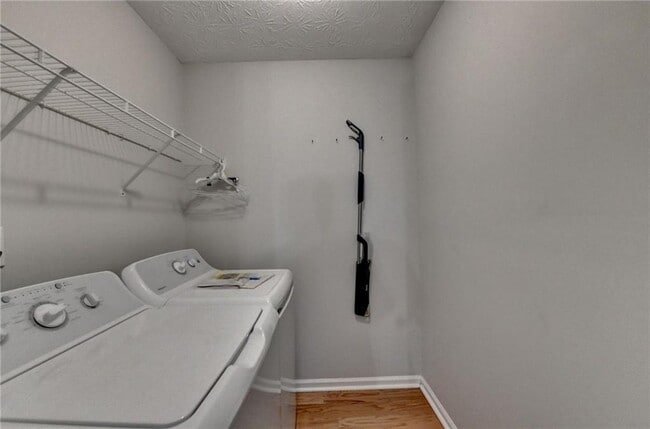Building Photo - 310 Andrew Ridge Dr