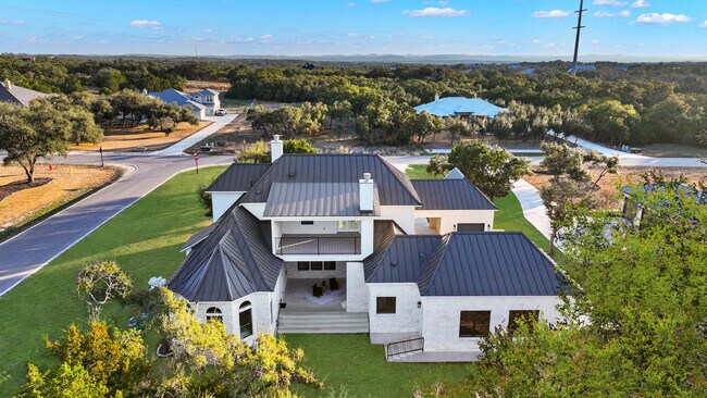 Building Photo - 846 Maximino Ridge Rd.