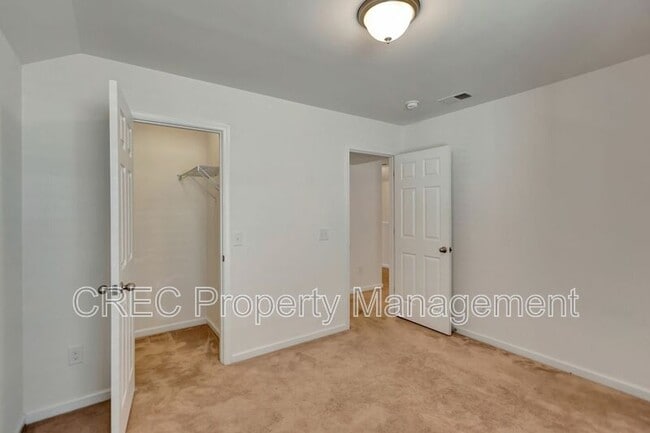 Building Photo - 1689 Eider Down Dr