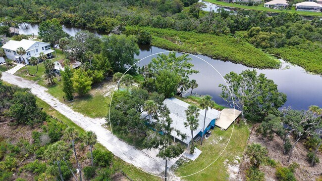 Building Photo - Completely Remodeled Home With Stunning Ri...