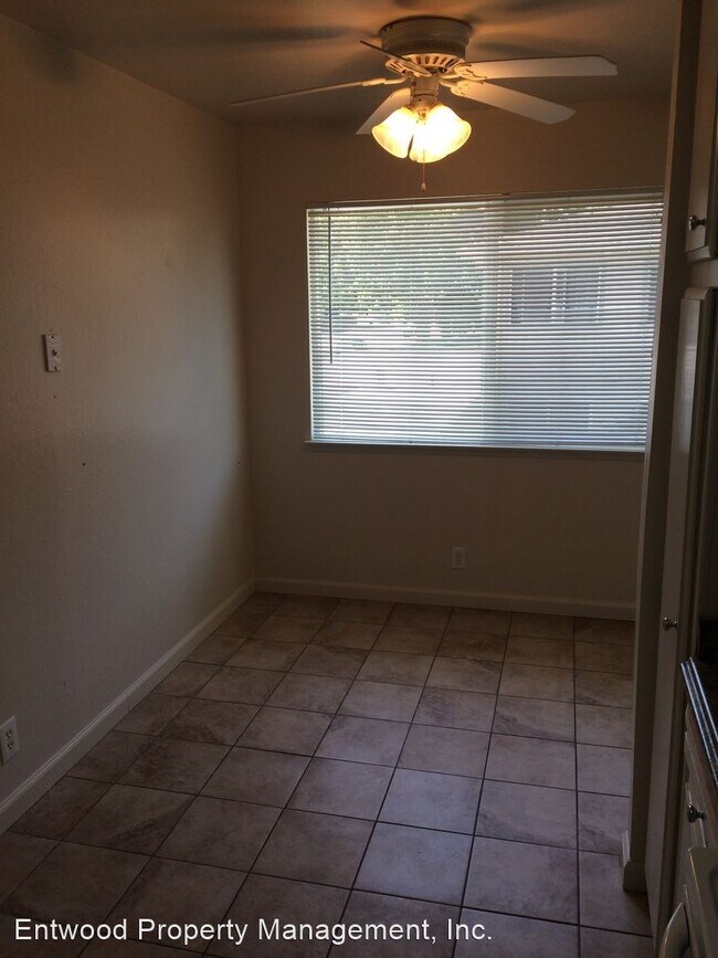 Building Photo - 2485 North Ave