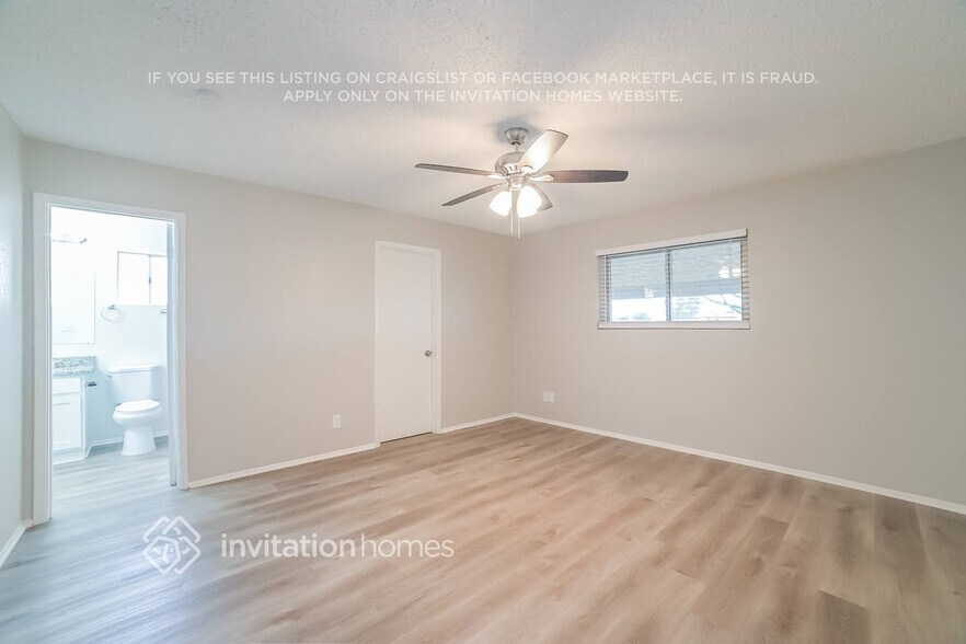 Building Photo - 4454 N 105th Ave