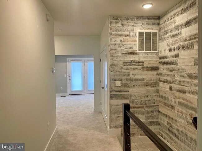Building Photo - 44774 Tiverton Sq
