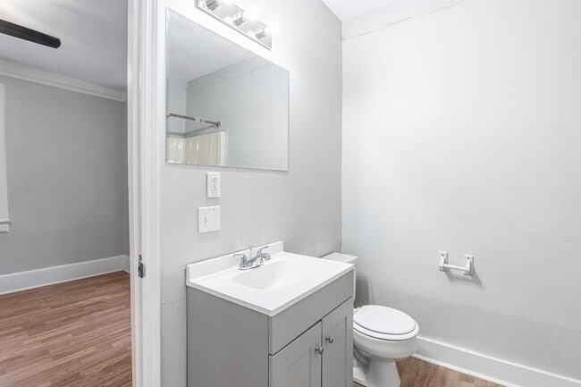 Building Photo - 1522 Columbia College Dr
