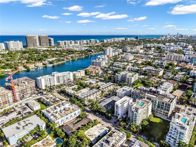 Building Photo - 10090 Bay Harbor Terrace