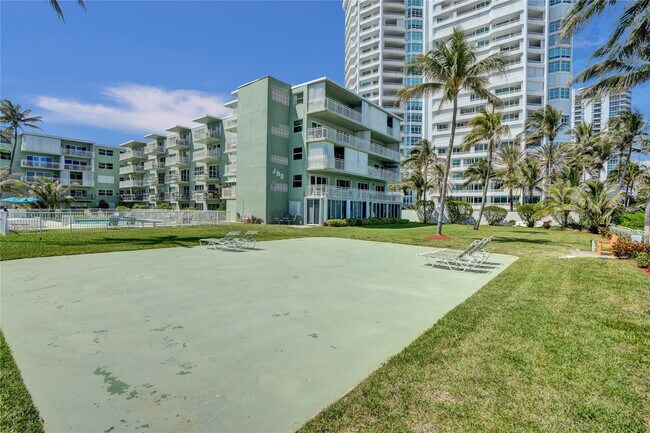 Building Photo - 1750 S Ocean Blvd