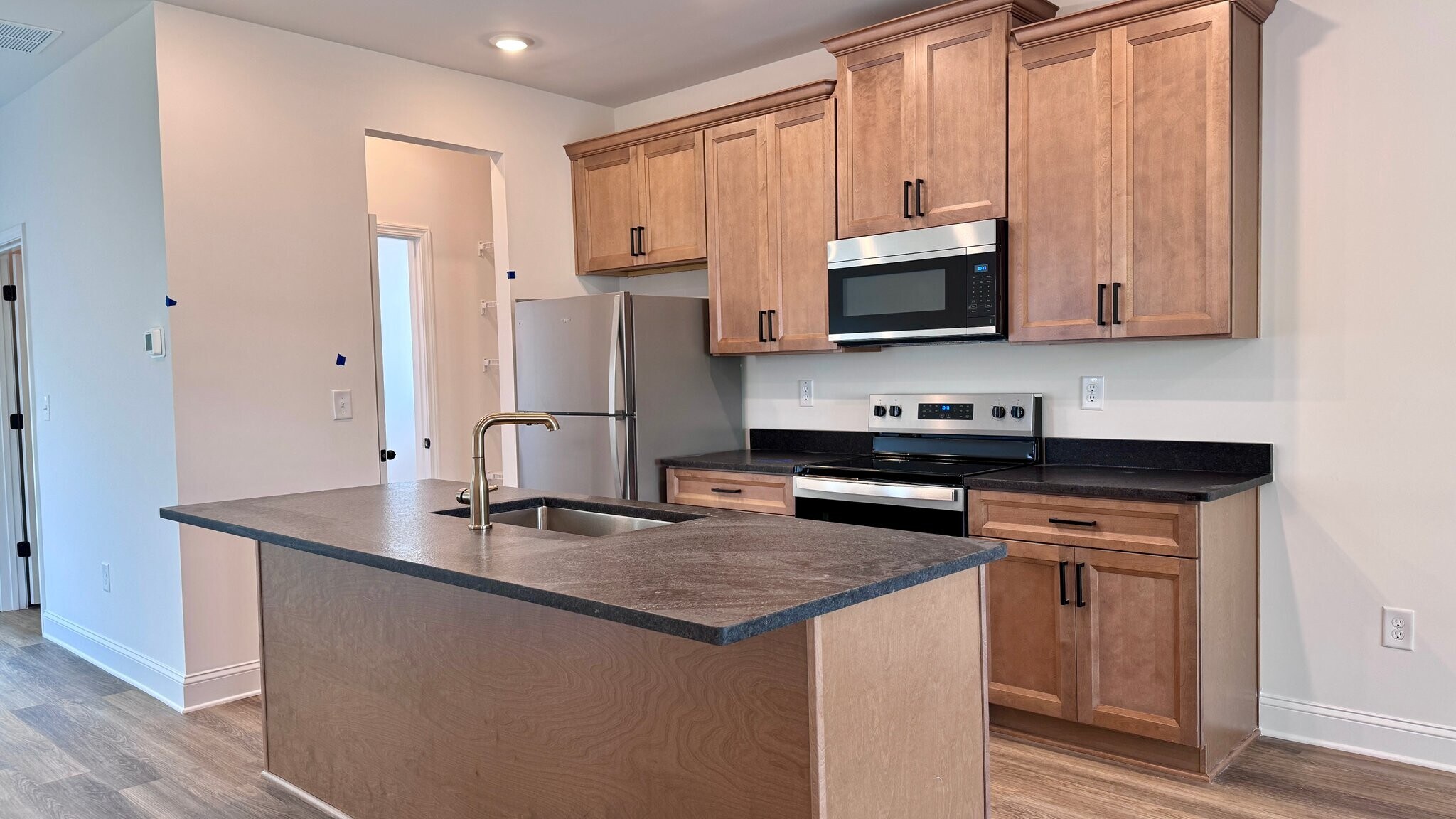 Building Photo - 1905 Driftwood Cir