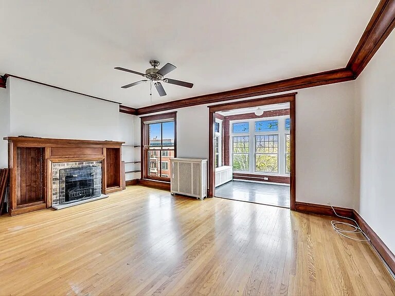 Building Photo - 5600 S Blackstone Ave