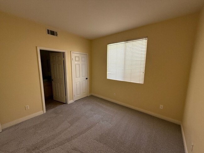 Building Photo - Luxury 5 Bedroom, 4.5 Bath Home in Otay Ra...