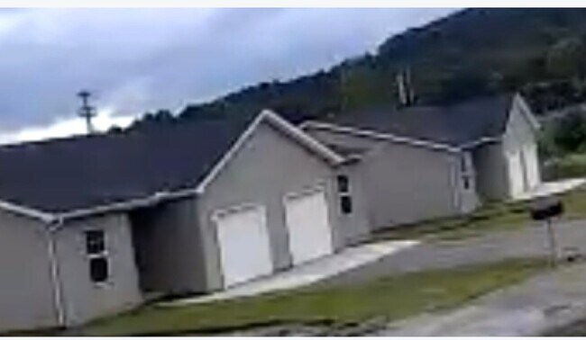 Building Photo - 91 Gullion Ln