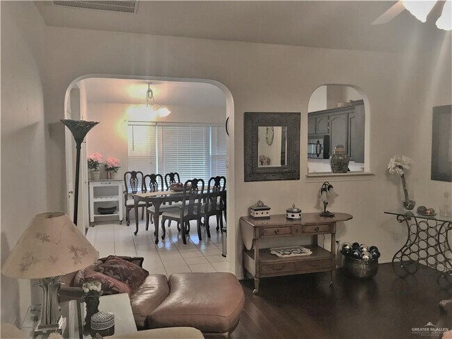 Building Photo - 35 N 41st St