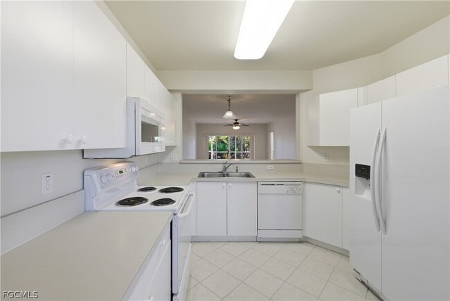 Building Photo - 7823 Regal Heron Cir