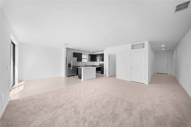 Building Photo - 258 Silent Lk Dr