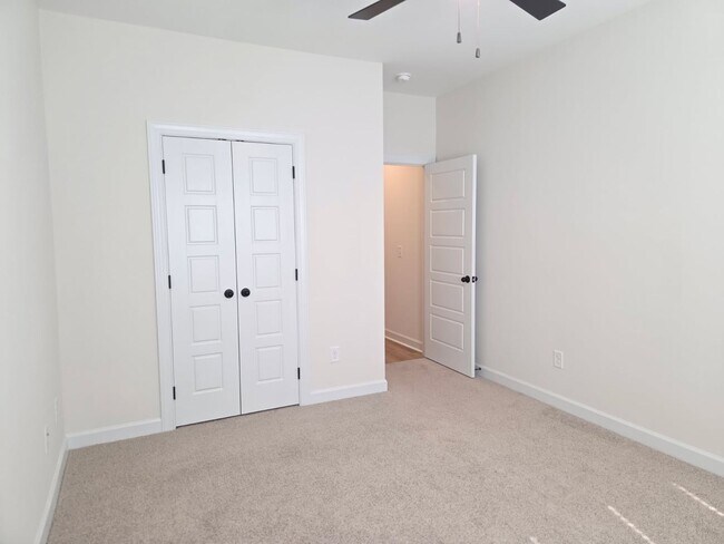 Building Photo - 104 Hudson Vlg Dr