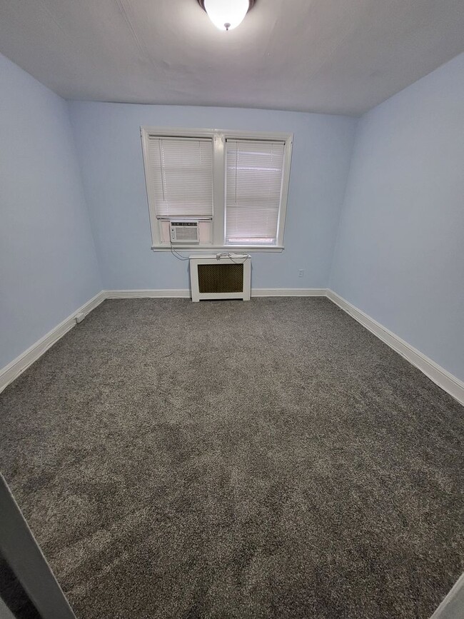 Building Photo - 2531 Mosher St