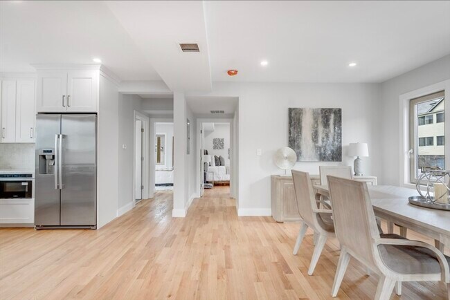 Building Photo - 15 Melville Rd