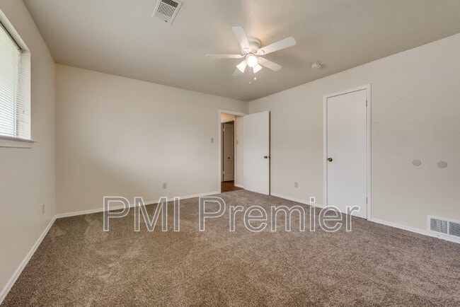 Building Photo - 411 Tiffany Trail