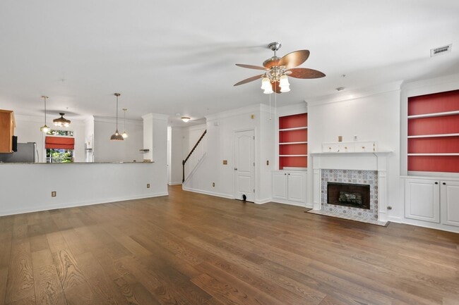 Building Photo - 1243 Harris Commons Pl
