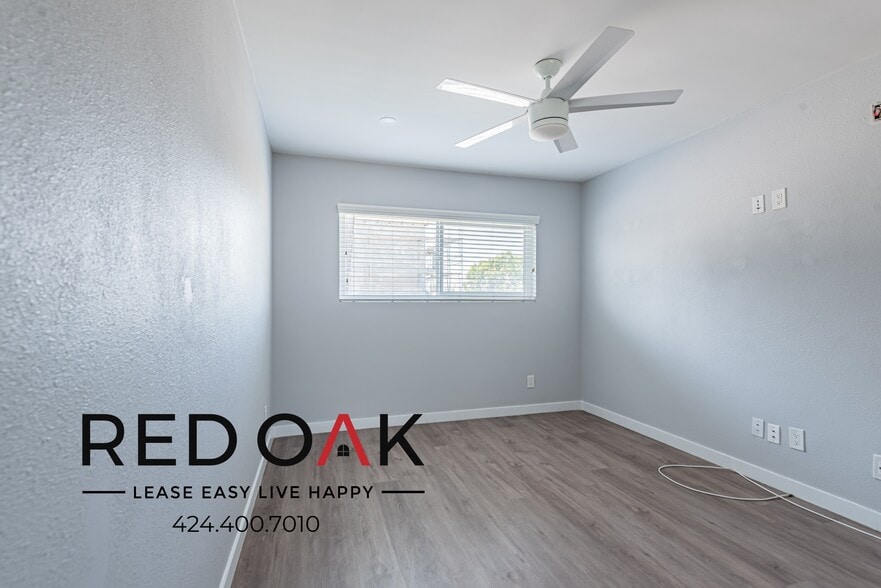 Building Photo - 1942 S Garth Ave