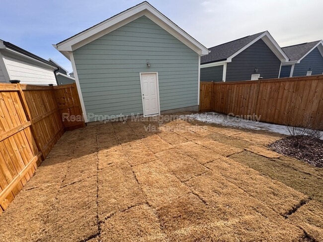 Building Photo - 1328 Barreto Dr