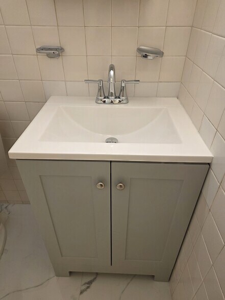 Building Photo - 2526 Taylor St