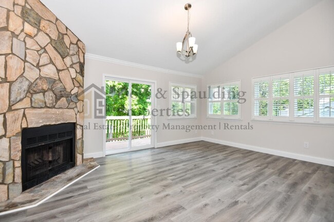 Building Photo - 3624 Heathrow Dr