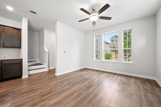 Building Photo - 7902 Mellencamp Dr