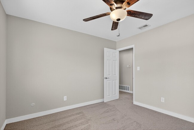 Building Photo - 3907 Genine Dr