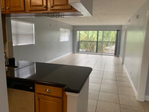 Building Photo - 701 N Indian River Dr