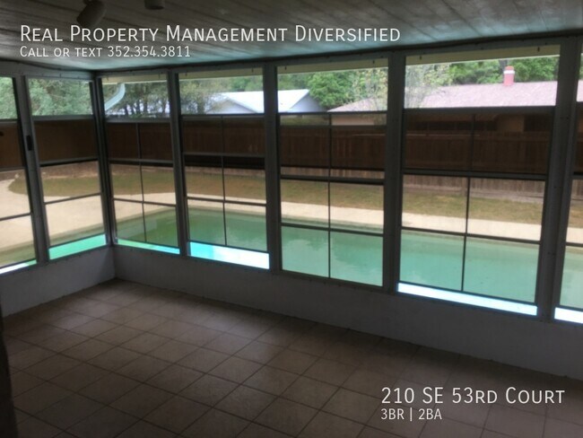 Building Photo - 210 SE 53rd Ct