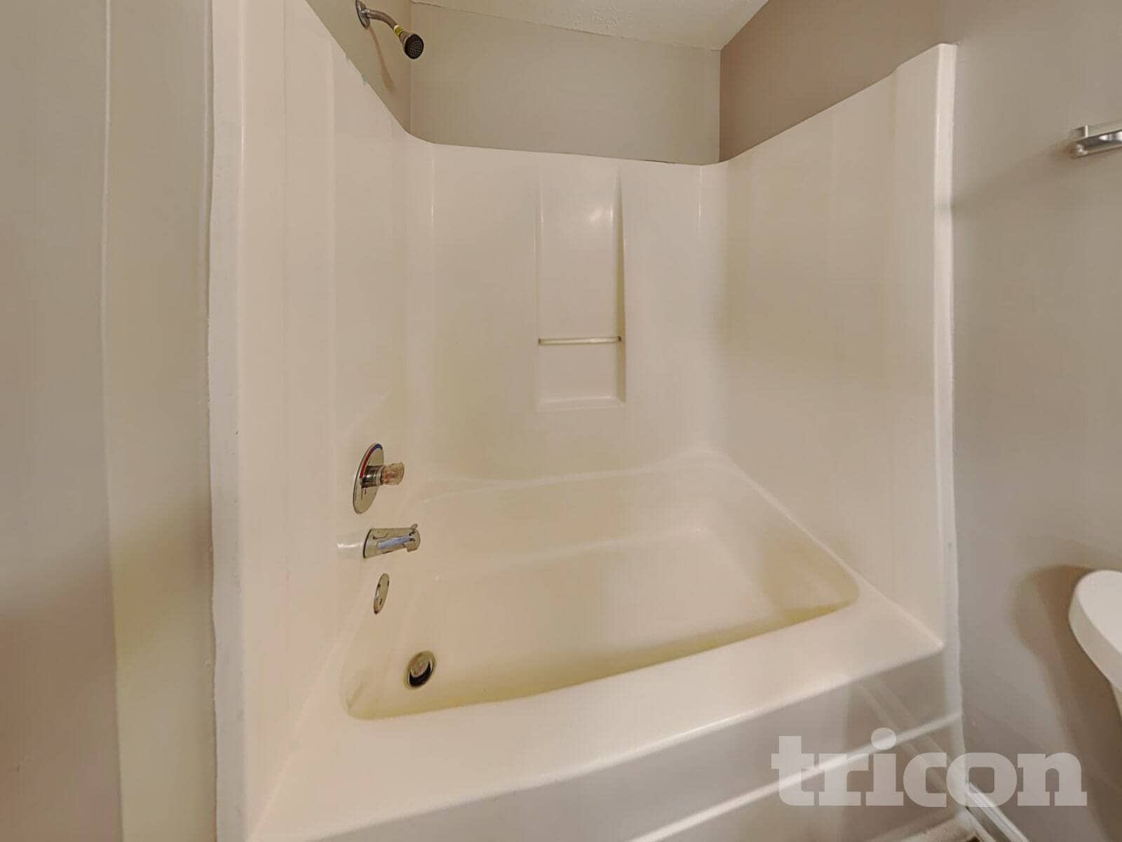 Building Photo - 132 Diamond Ct