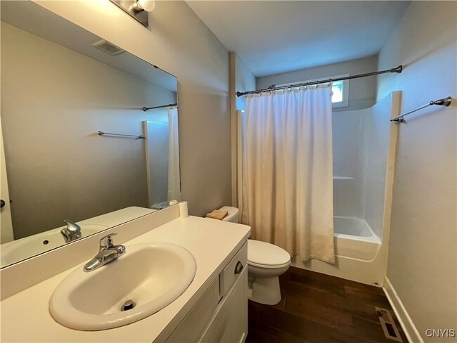Building Photo - 4481 Southwood Heights Dr