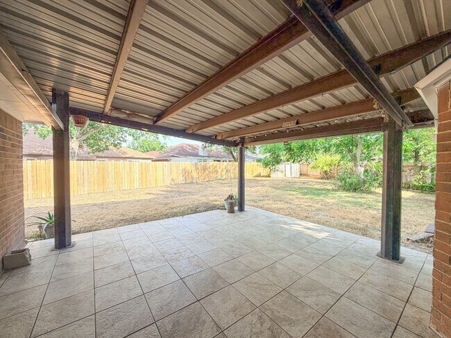 Building Photo - 19703 Vista Lake Ct