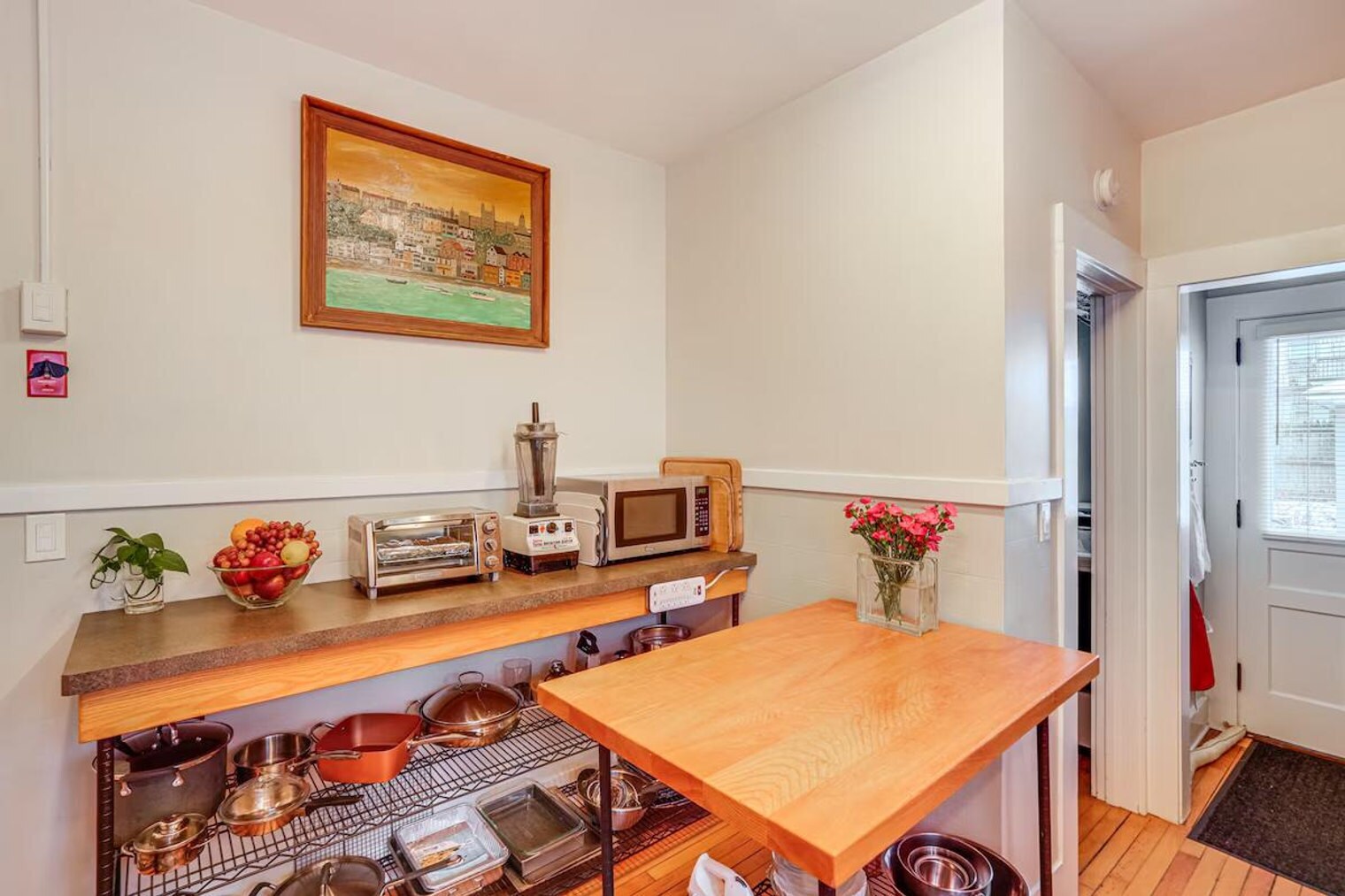 Building Photo - 136 Pomeroy Ave