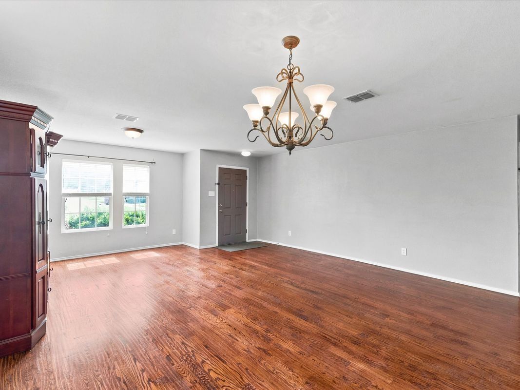 Building Photo - 13287 Fowler Dr
