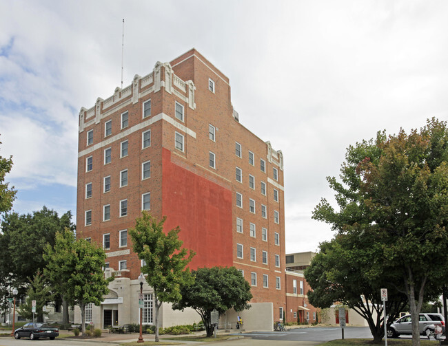 Building Photo - Warwick