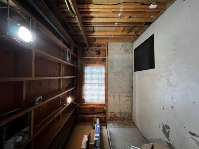 Building Photo - 1129 McHugh St
