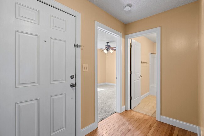 Building Photo - Delightful 3-Bedroom, 2-Bathroom with Fenc...